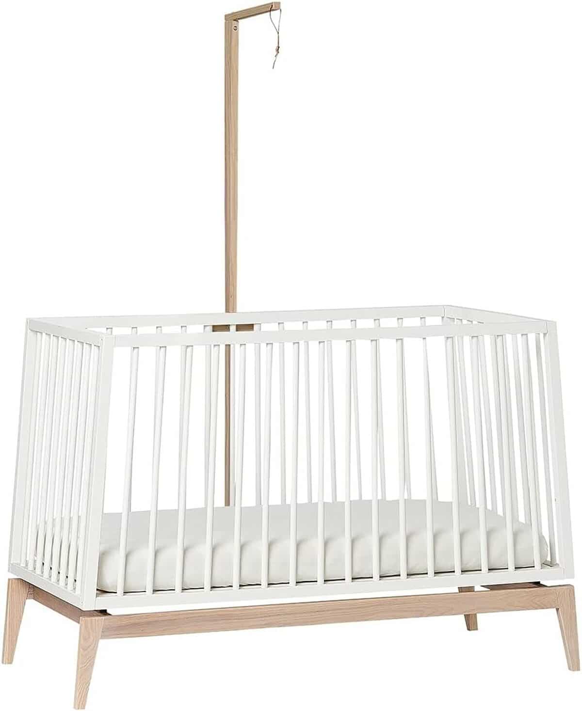 Test : lit bébé Leander Luna 120 x 60 cm avec structure chêne