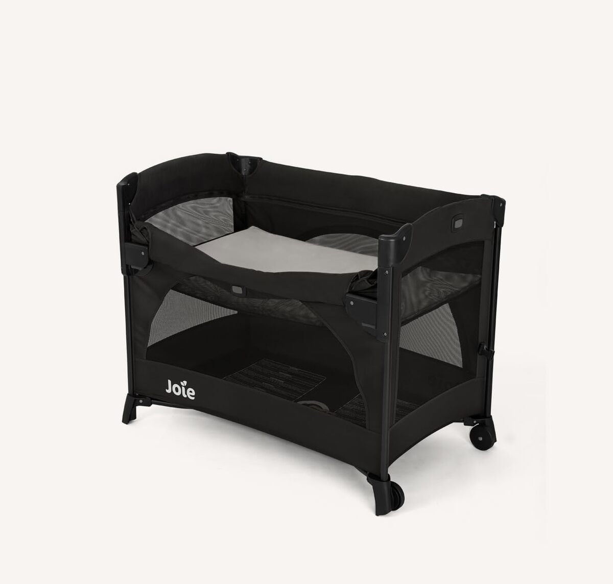 Test du lit parapluie Kubbie Sleep Shale noir - Joie