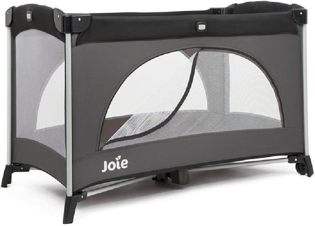 Test du lit parapluie Allura 120 Ember - Joie