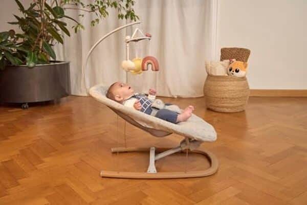 Découvrez notre test complet de la balancelle Chicco Zen Wave pour savoir si elle est le compagnon idéal pour apaiser votre bébé tout en optimisant votre espace.