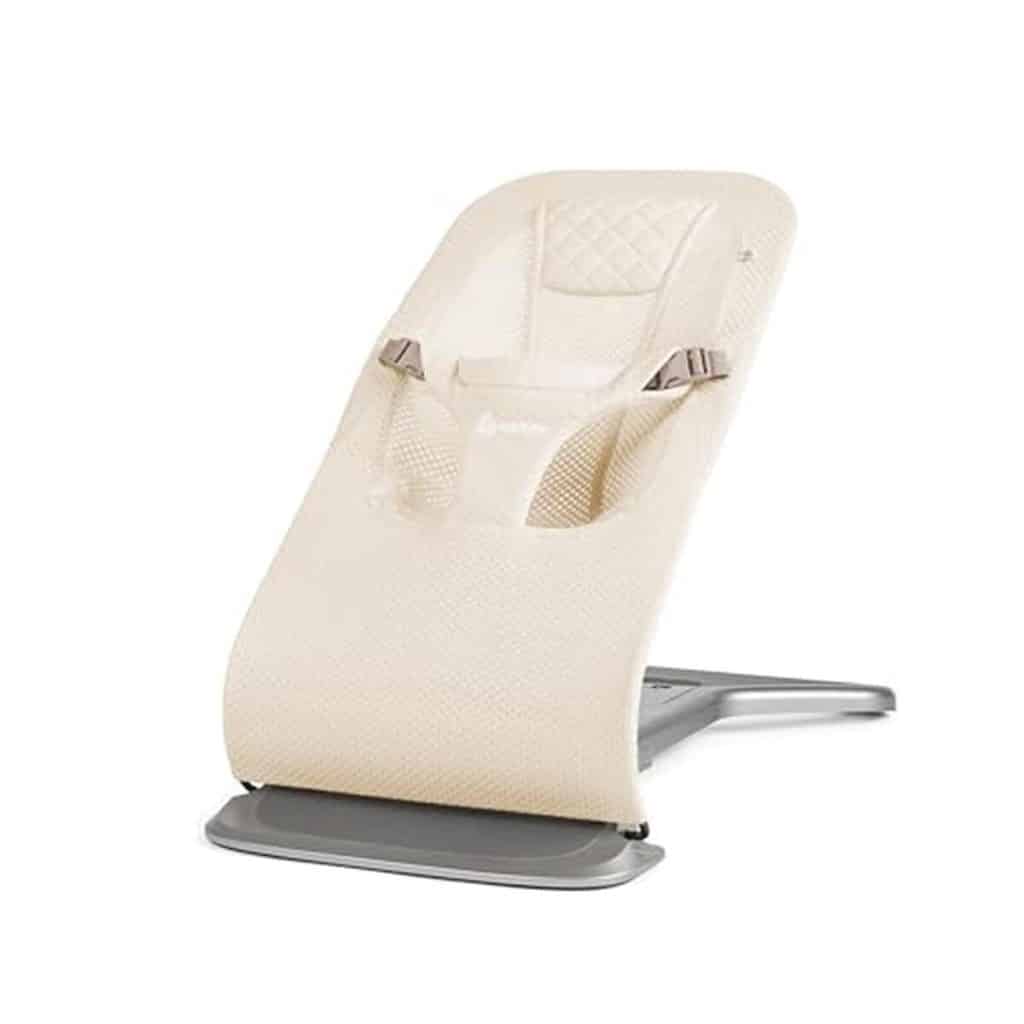 Test de l'ergobaby Evolve Bouncer Mesh : transat ergonomique et évolutif