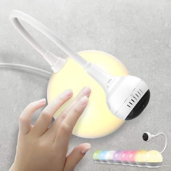 Découvrez le babyphone Chillax Giraffe et explorez sa caméra HD innovante et sa veilleuse astucieuse. Offrez sécurité et confort à votre bébé avec des fonctionnalités avancées et un design attrayant.