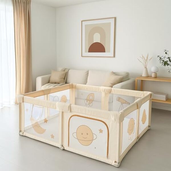 Découvrez notre test du parc bébé pliable Joyeuse Planet : un allié pratique et fonctionnel pour les parents modernes, offrant sécurité et facilité de transport.