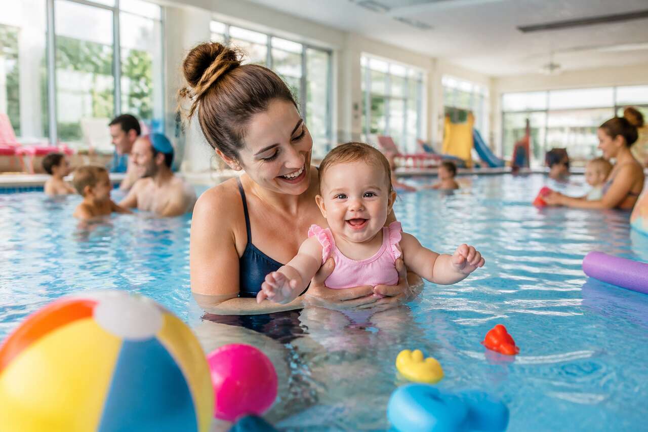 Choisir la piscine adaptée aux bébés