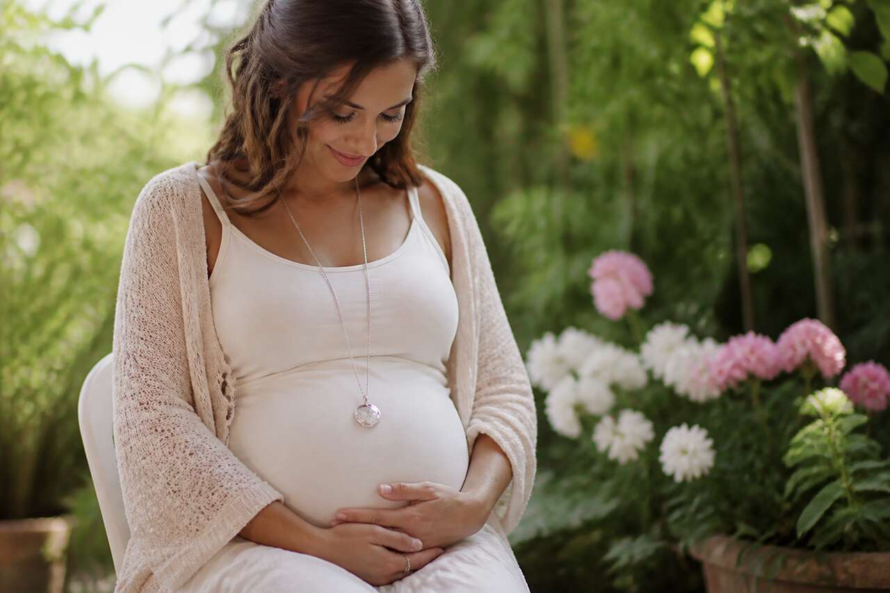 Le bola de grossesse : un bijou symbolique