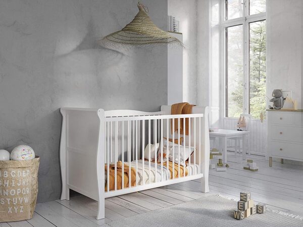 Découvrez notre test complet du lit combiné évolutif Baby Price 120x60 en bois : caractéristiques, avantages et avis pour faire le meilleur choix. 