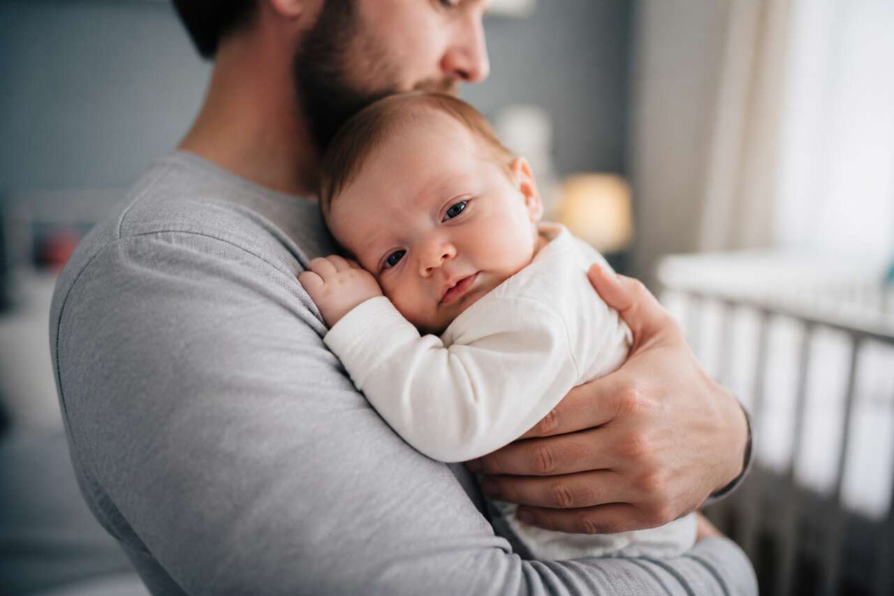 Techniques d&rsquo;apaisement efficaces : contact, mouvement, sons, succion
