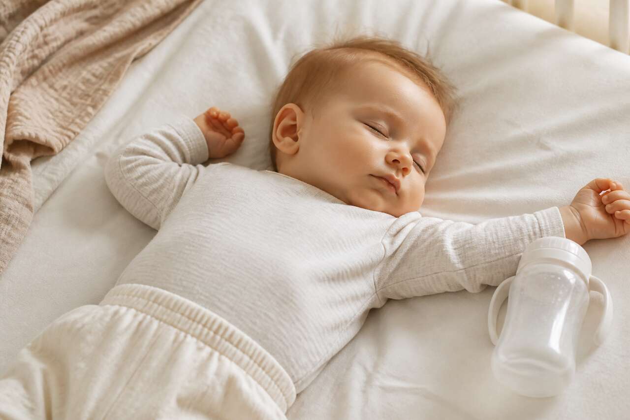 Gestes immédiats pour soulager sans médicament: hydratation, vêtements, pièce à 18-20 °c Gestes immédiats pour soulager sans médicament: hydratation, vêtements, pièce à 18-20 °c