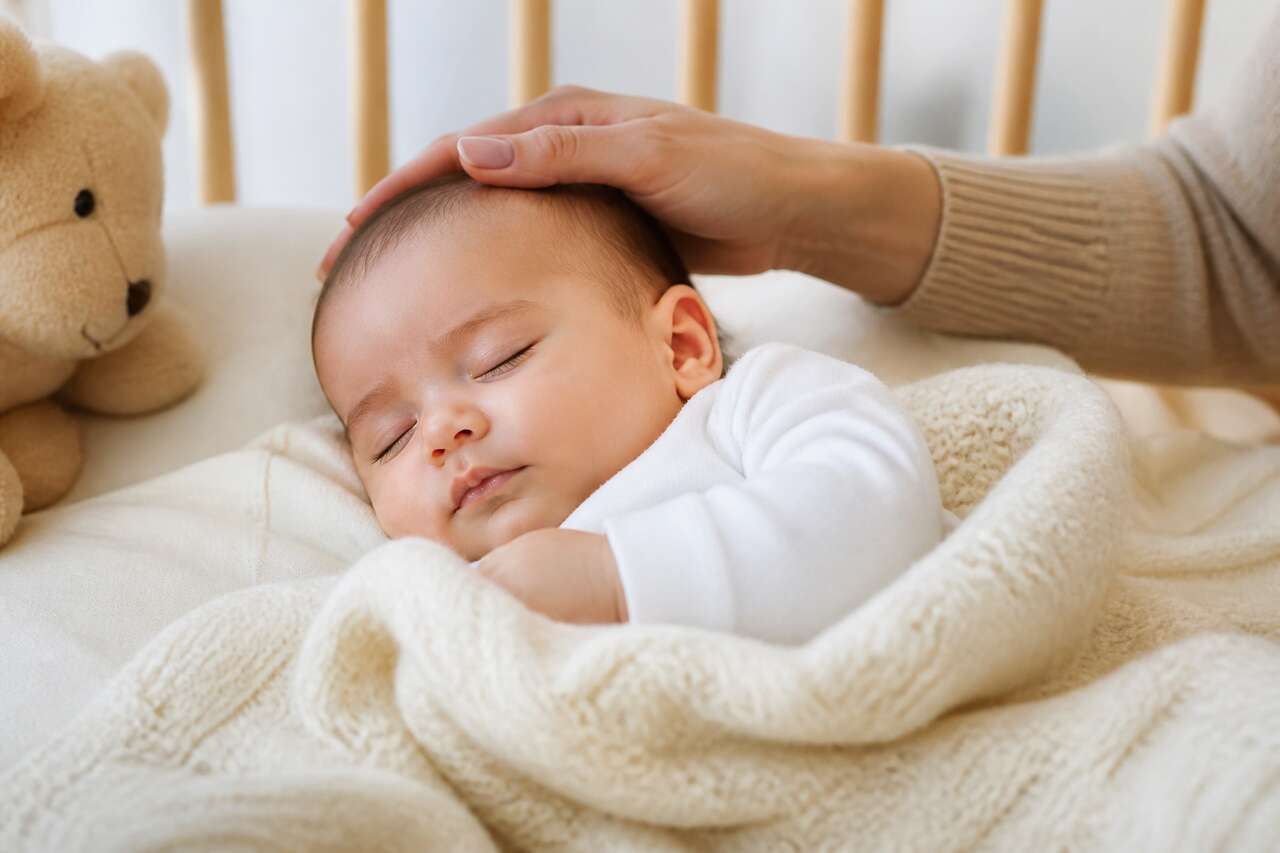 Sommeil et attachement : gérer les tétées d’endormissement et les réveils Sommeil et attachement : gérer les tétées d’endormissement et les réveils