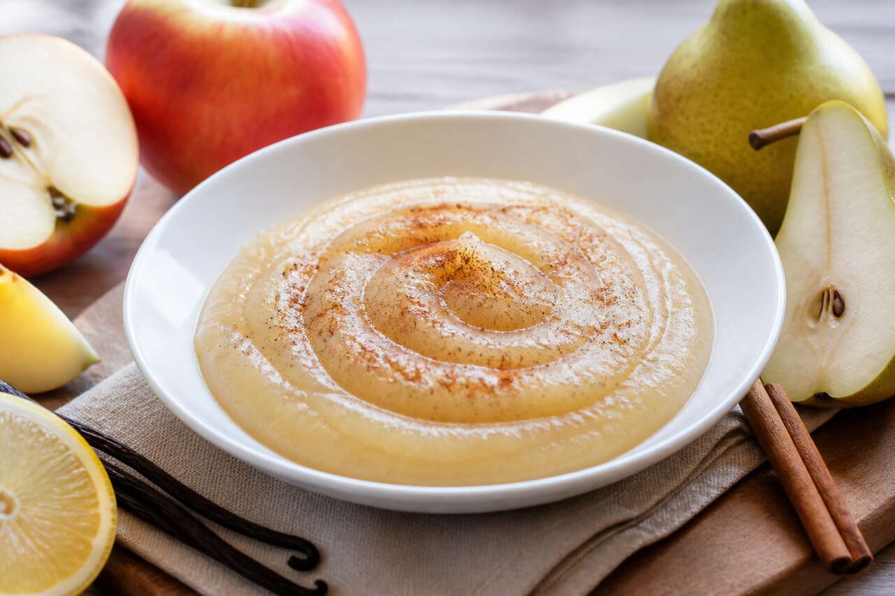 Recette de compote pomme-poire pour bébé : simple et délicieuse