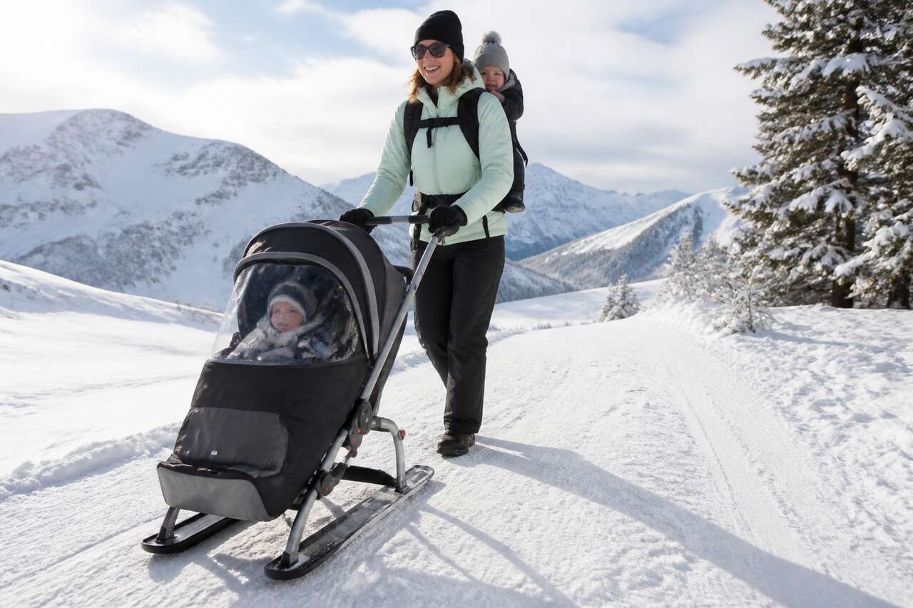 Accessoires et alternatives: skis, poussette luge, porte-bébé, location Accessoires et alternatives: skis, poussette luge, porte-bébé, location